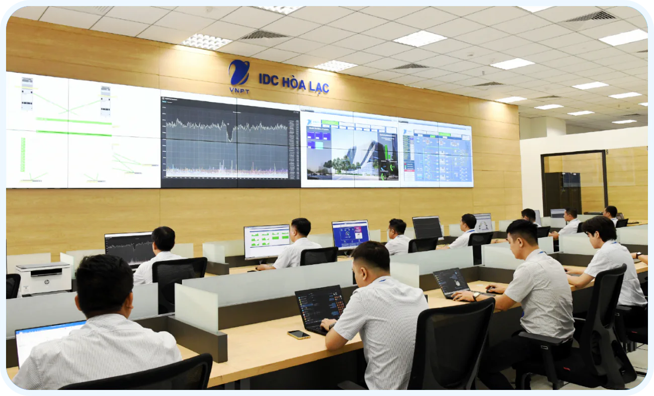 Phòng điều hành tại VNPT IDC Hòa Lạc